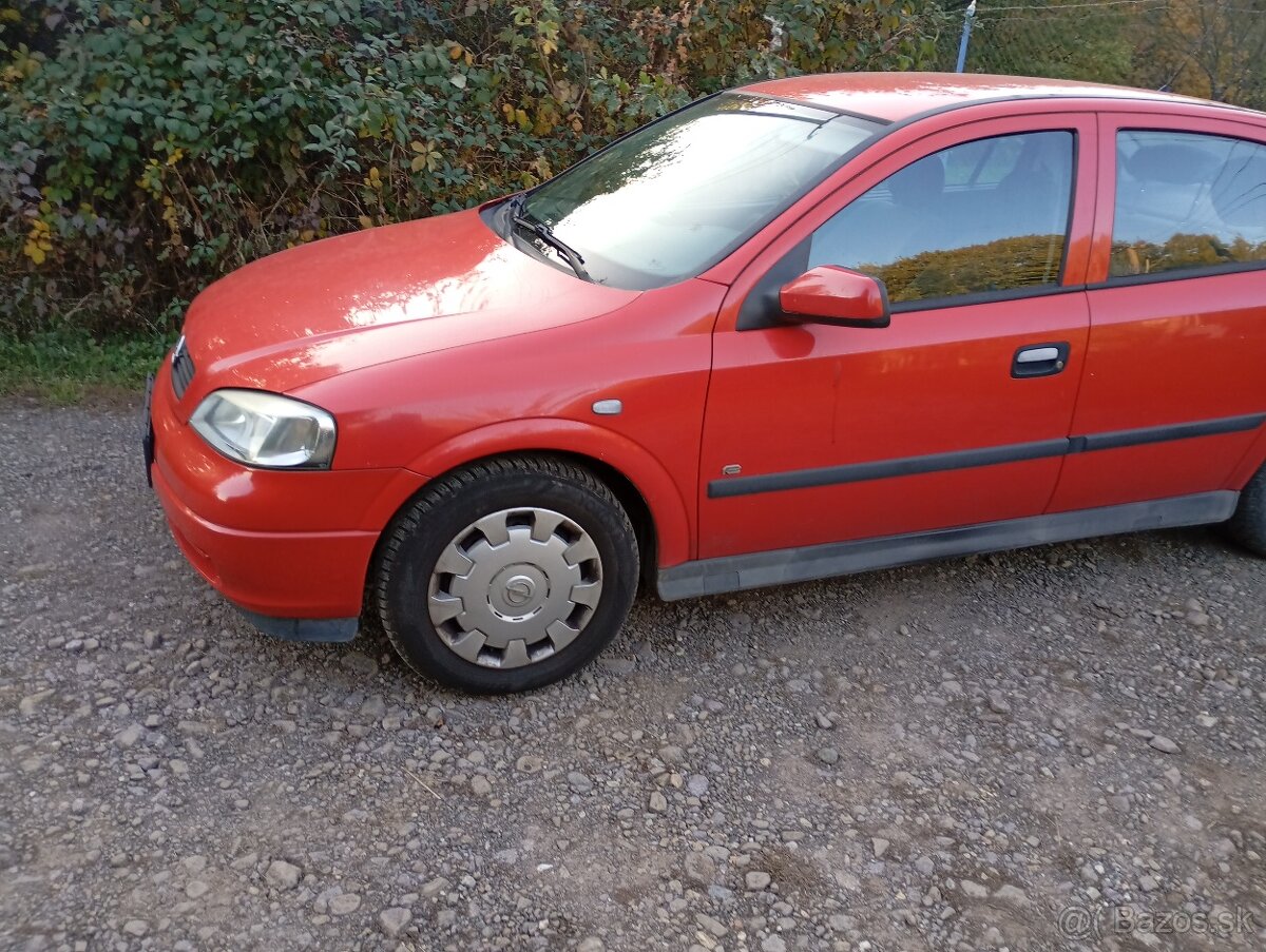 Opel Astra - 4