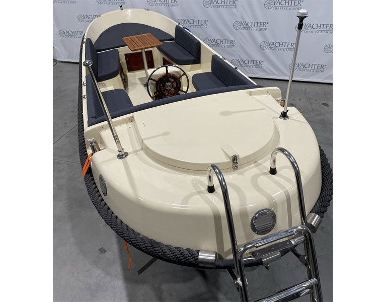 Motorový čln RioMar 615 - 4