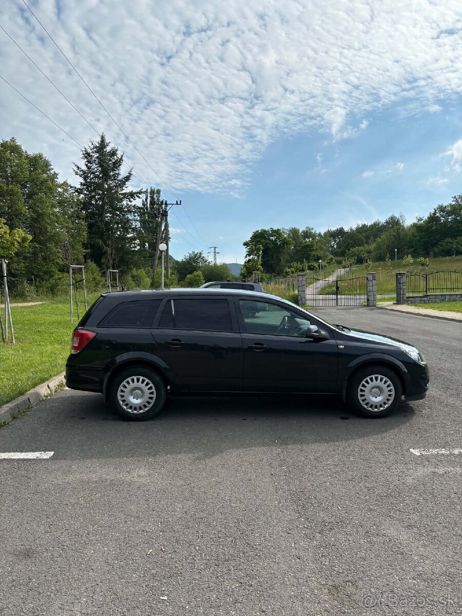 Opel Astra 1.6 benzín 85 kW. - 4