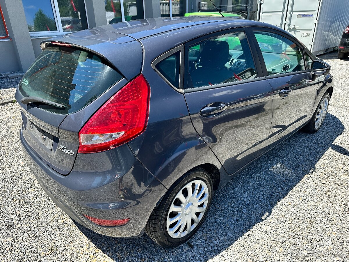 Ford Fiesta 1.2 benzín - 4
