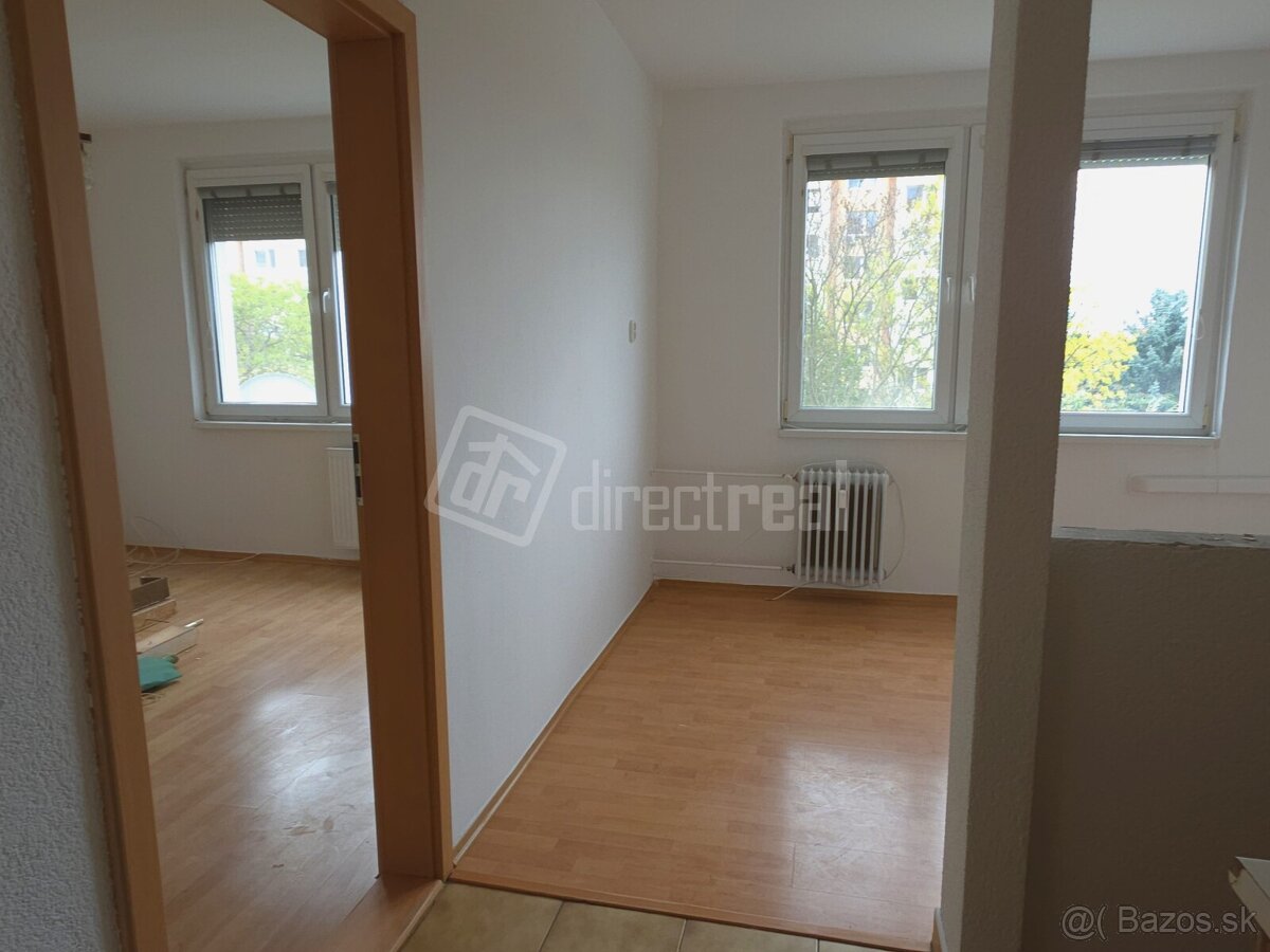 Byt vo vyhľadávanej lokalite na prenájom - 4