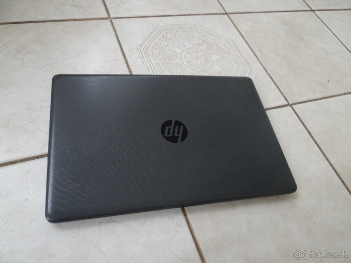 15.6" HP 255 G7/AMD Ryzen 5/16GB RAM/256SSD a 1TB HDD/AMD V - 4