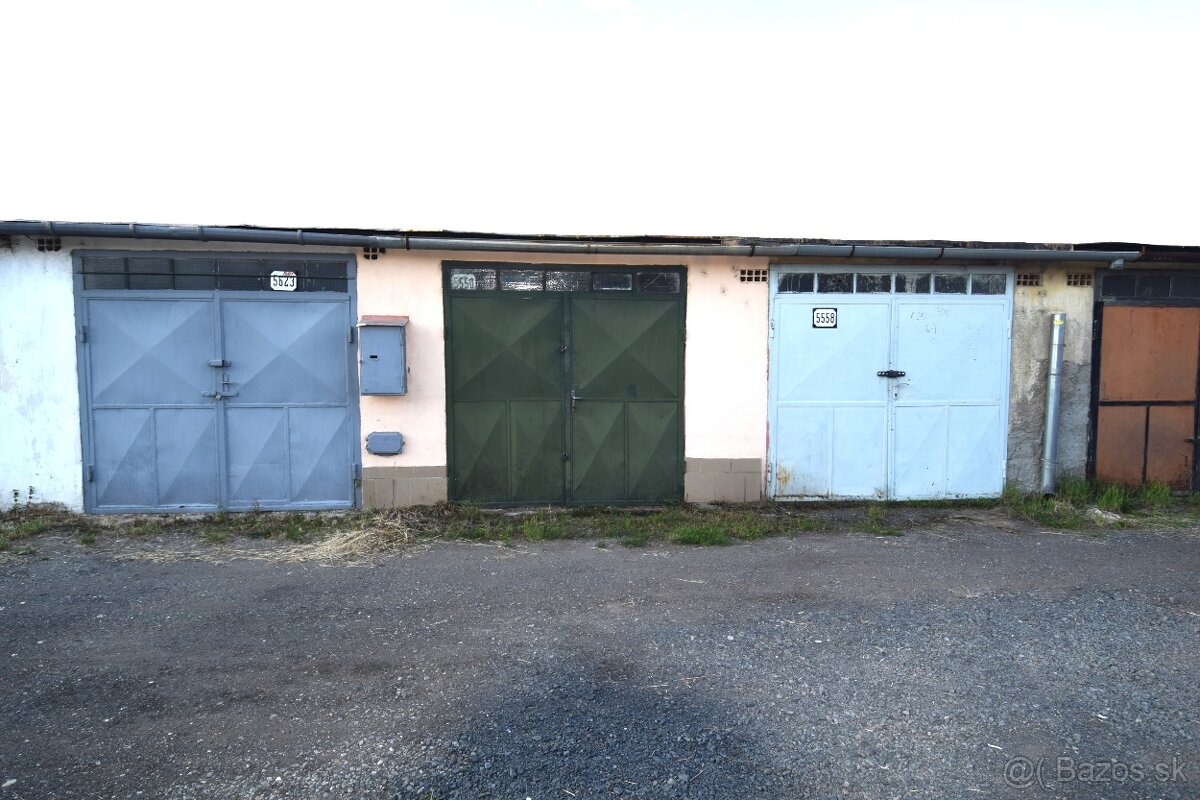 Na predaj dvojizbový byt s balkónom. + garáž. - 4