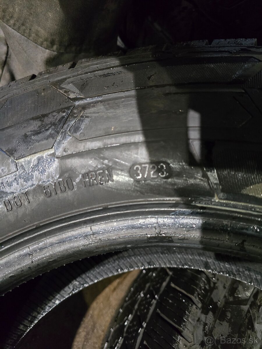 Zimné Pneu Continental ContiVANContact 235/65 R16 C - 4