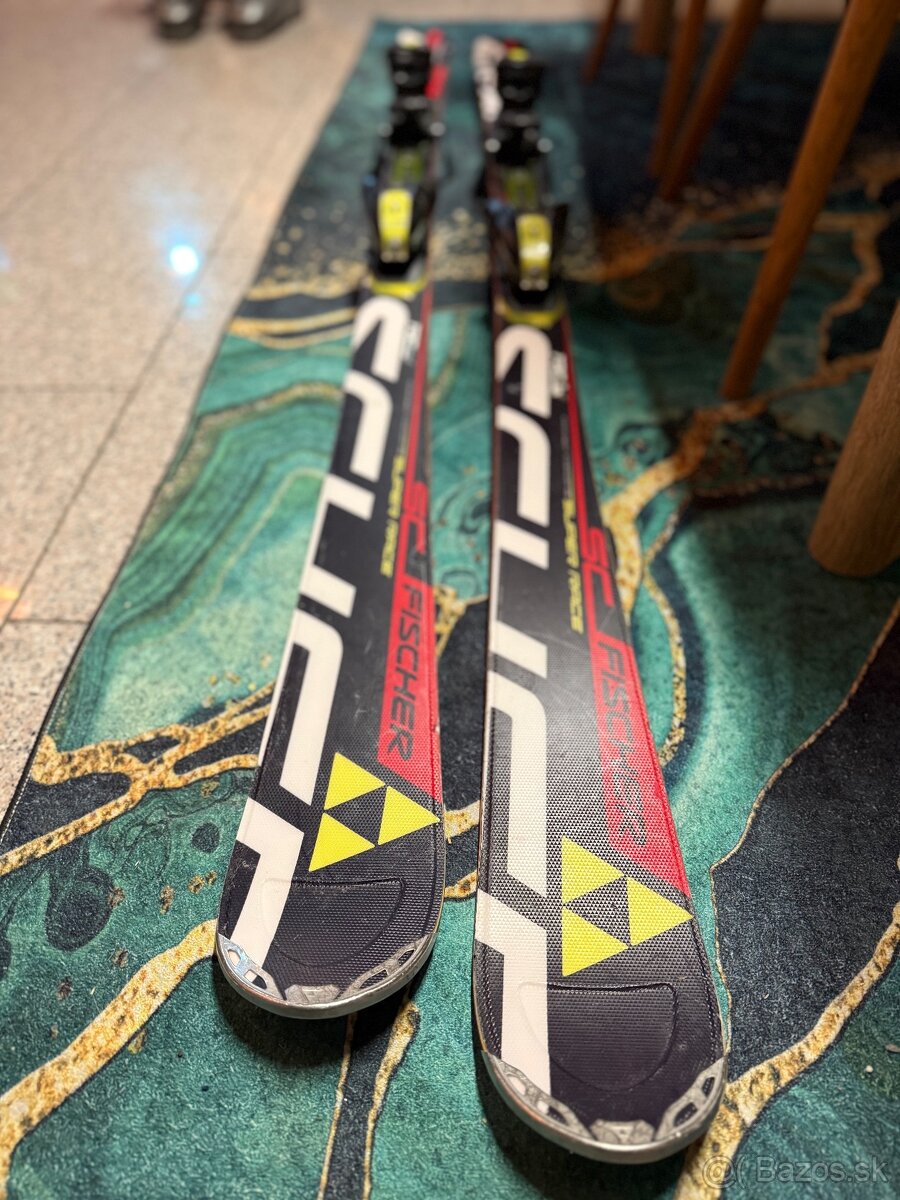 Lyze, lyziarky, palice - 4