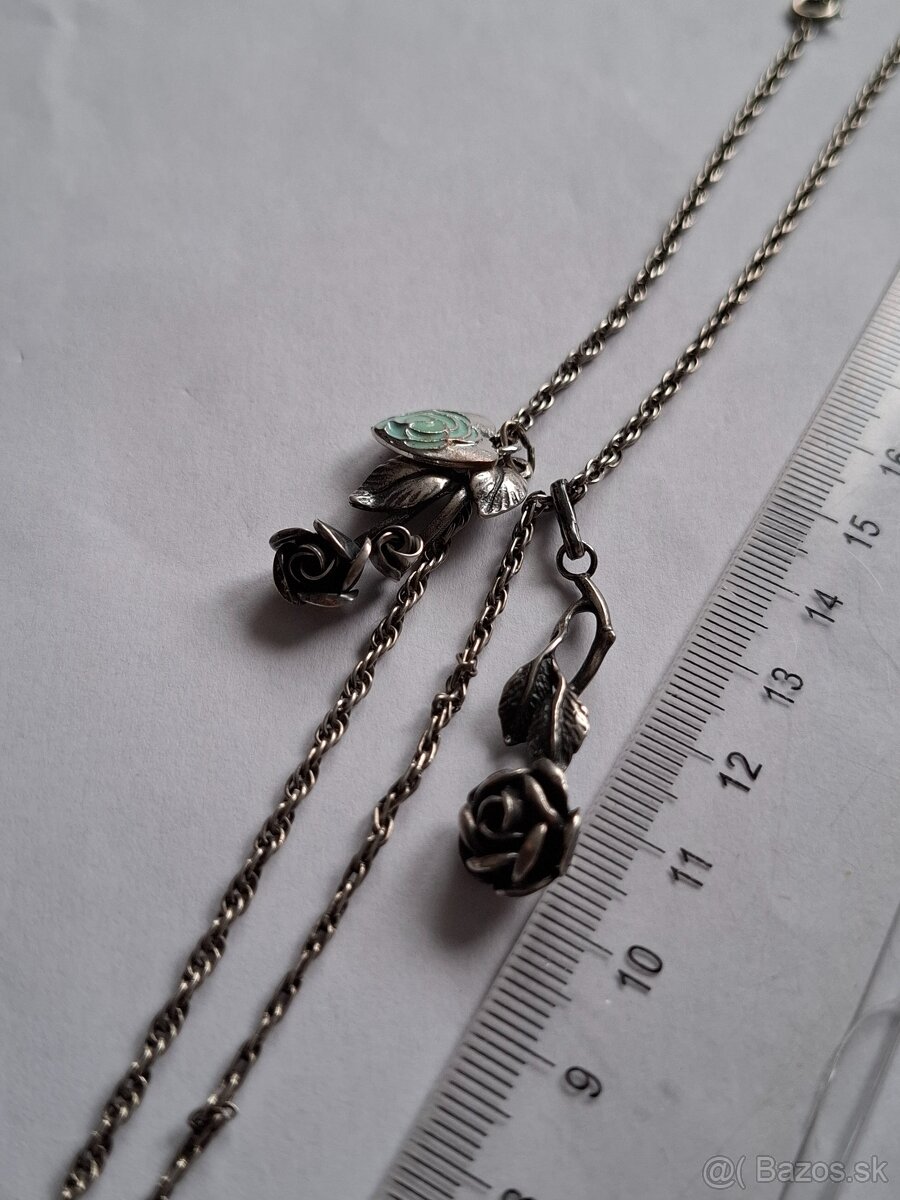 Strieborný náhrdelník s ružičkami - 4