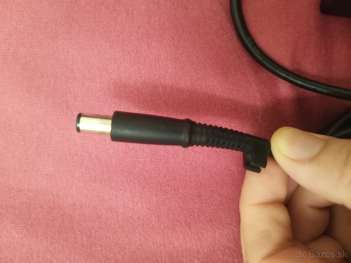 Adaptéry k notebookom HP a DELL - 4