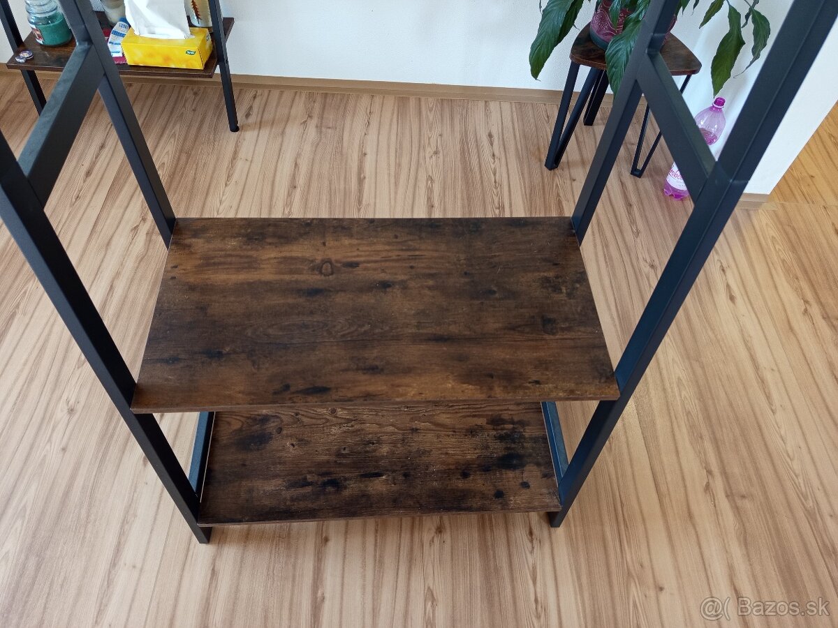 Samostatne stojace vešiaky - 4