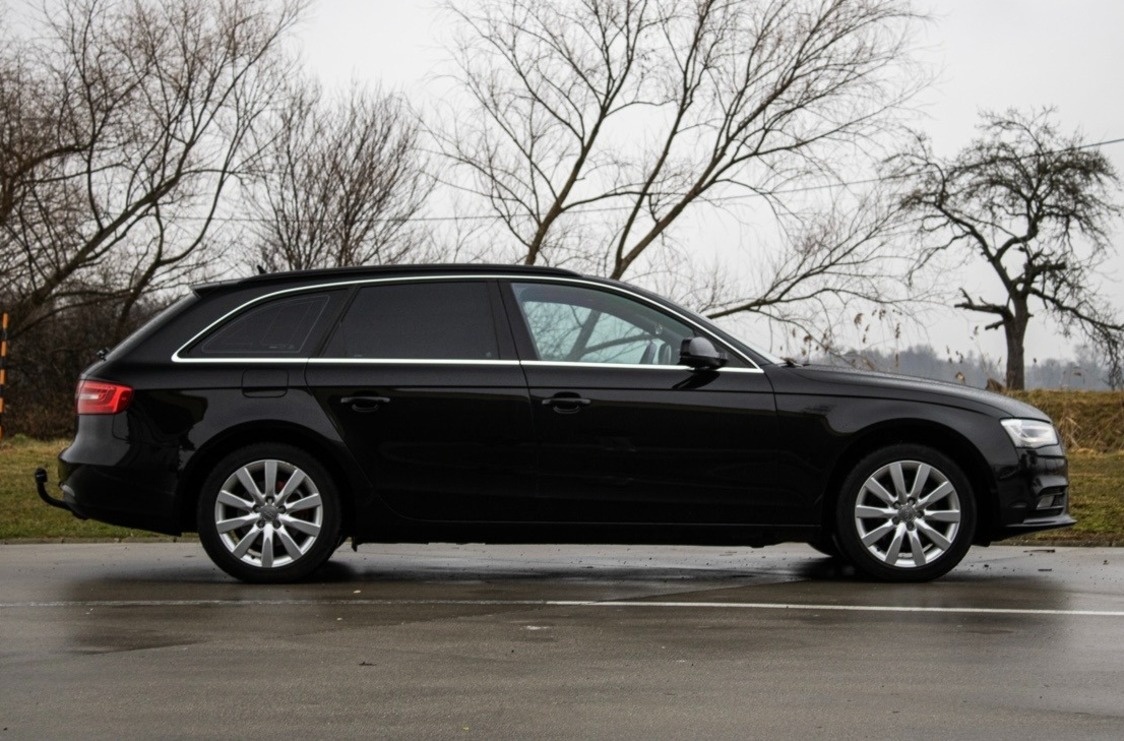 Audi A4 Avant 2.0 TDI quattro 130 kW - 4