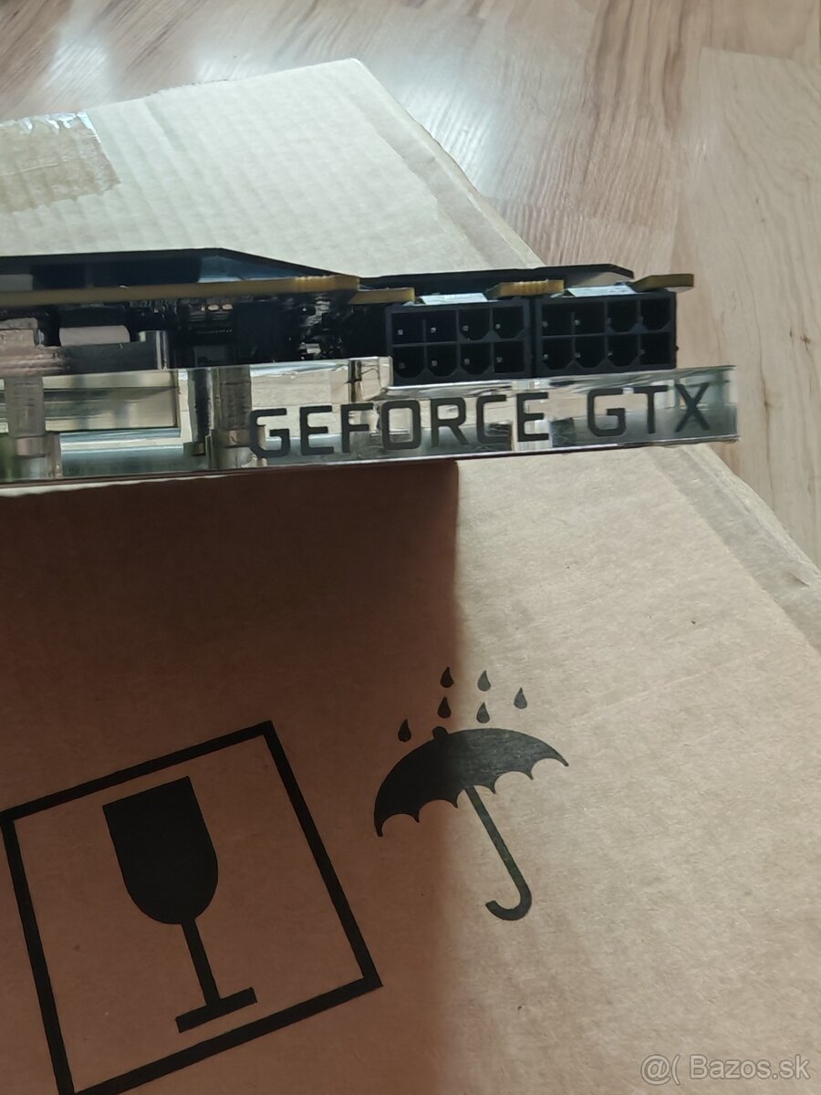 AORUS GTX 1080 ti extreme edition WB - 4