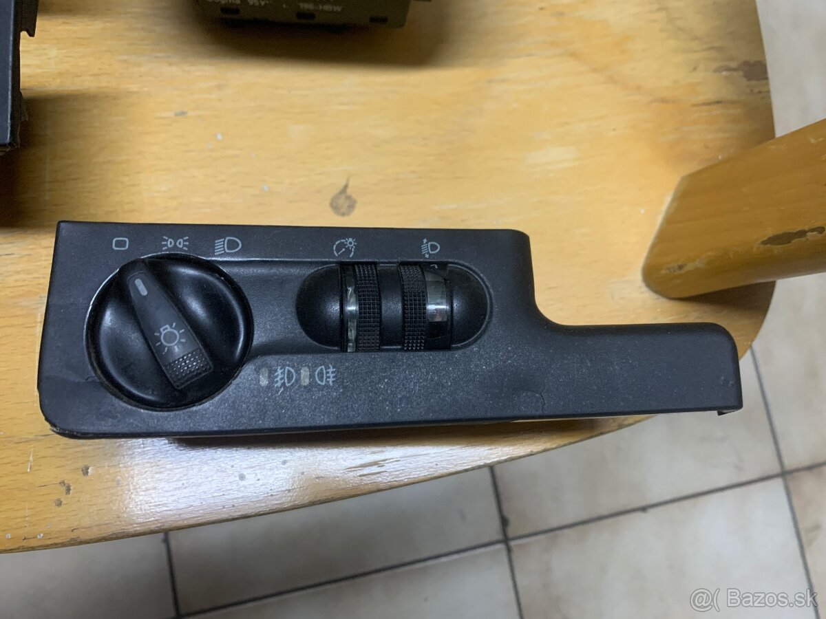 Predám hlavný vypínač svetiel do vw sharan golf3 - 4