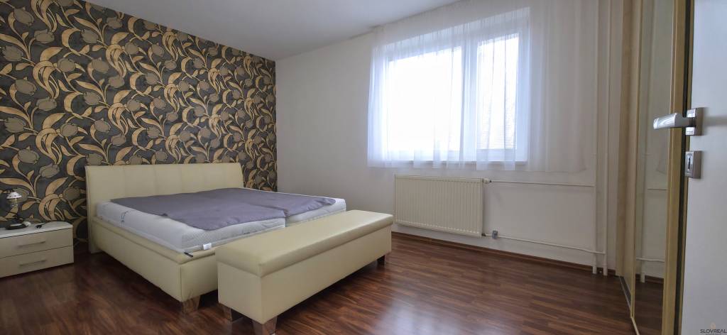 SLOVREAL na predaj 3 izbový byt, 80 m2 - 4