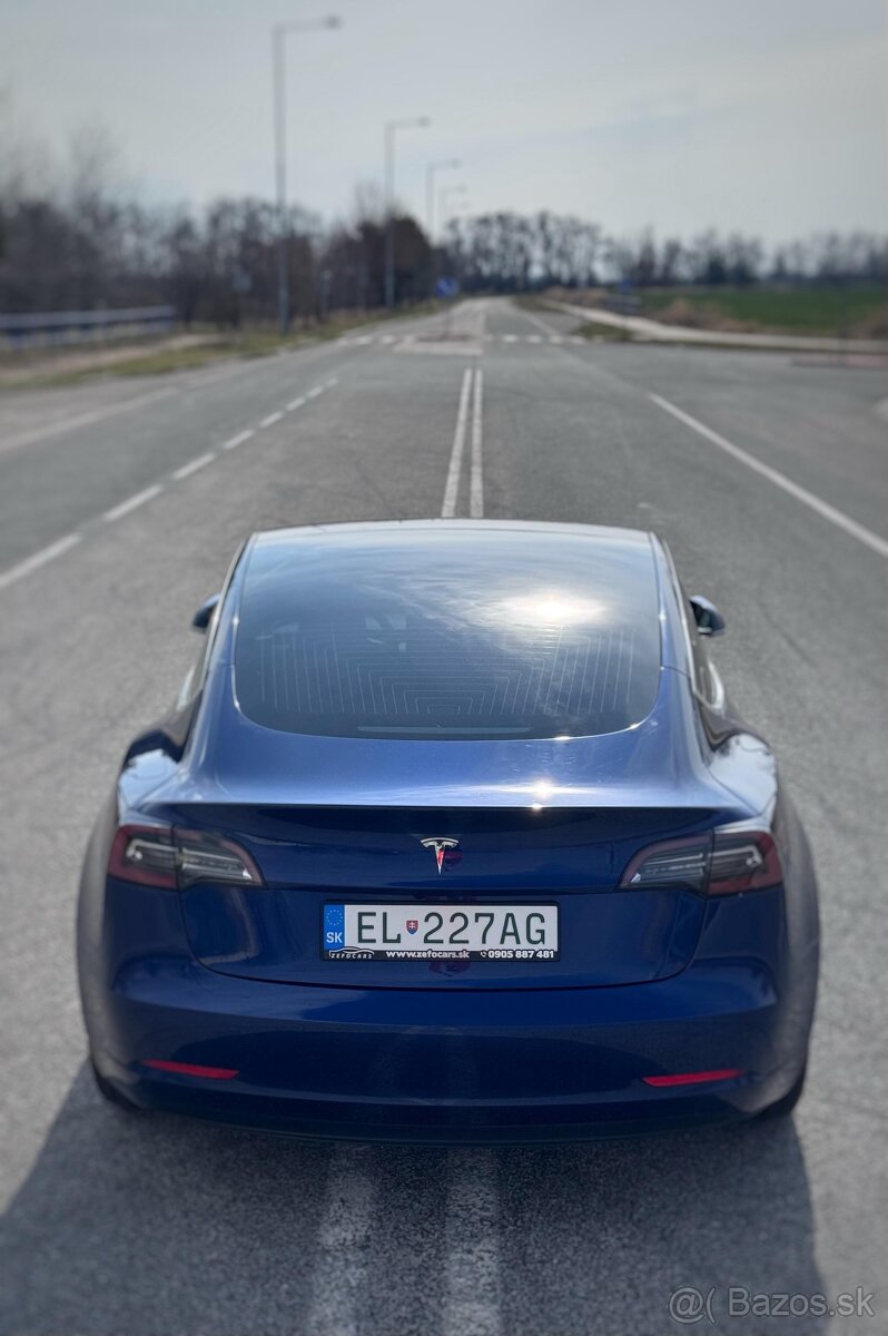 Tesla model 3 na prenájom - 4