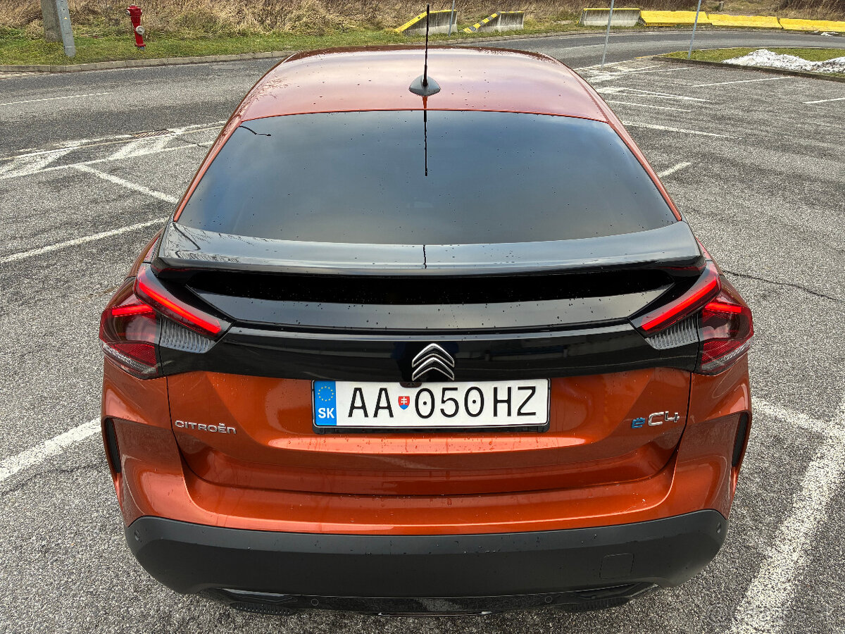 Citroën ë-C4 Electric 136k SHINE 50kWh ODPOCET DPH - 4