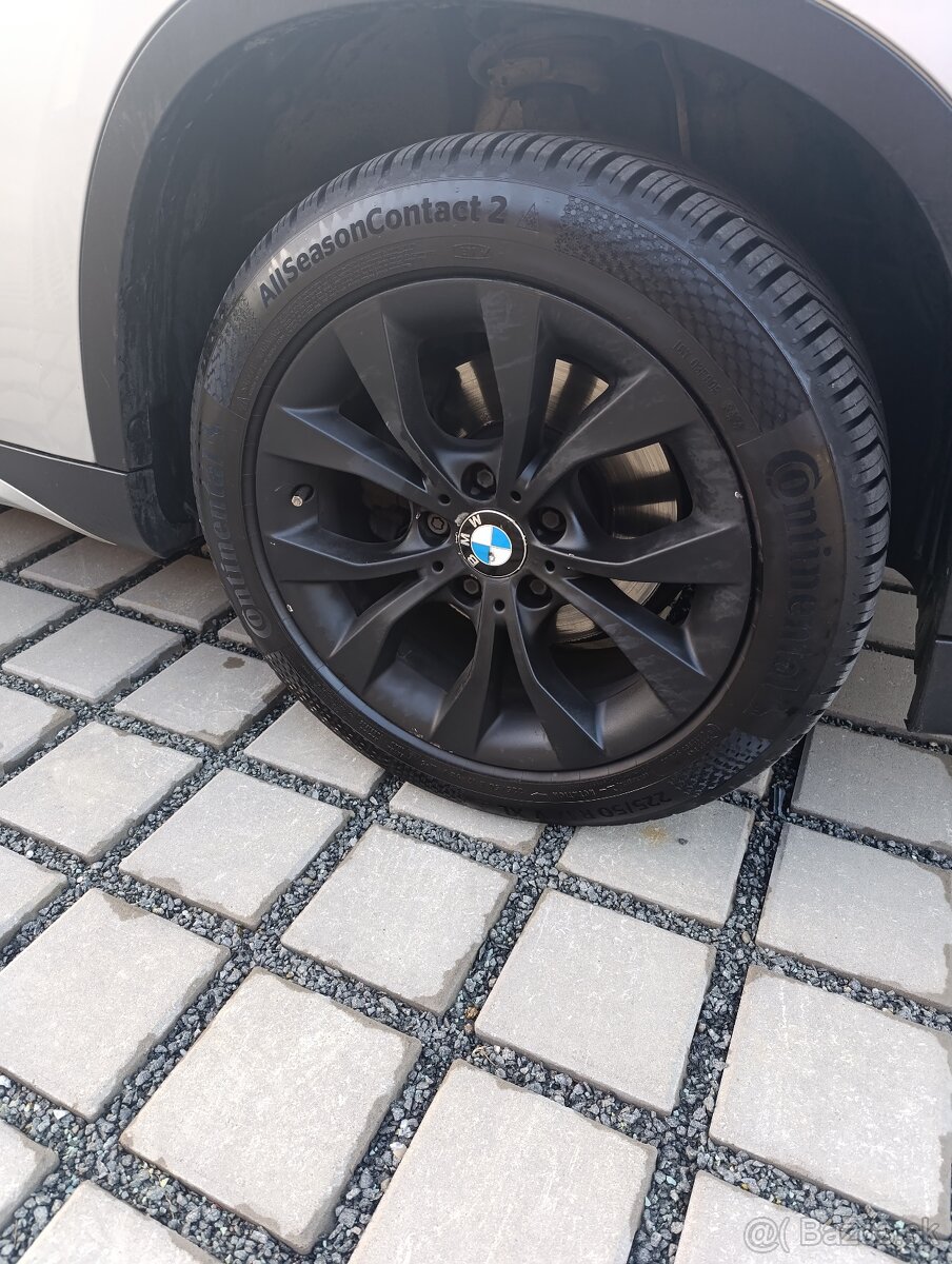 BMW X1 XDRIVE 18D - 4