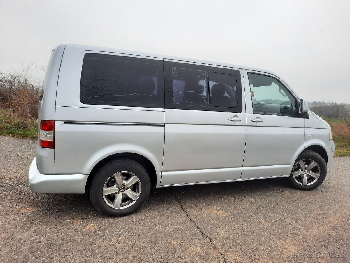 Predam Volkswagen T5 Multivan 2,5tdi 96kw 4x4. - 4