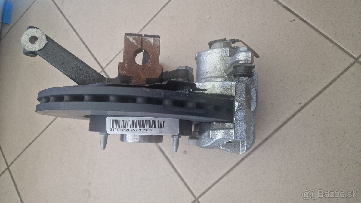 FIA5 500 set brzdové strmene,kotúče,platnicky,otoč - 4