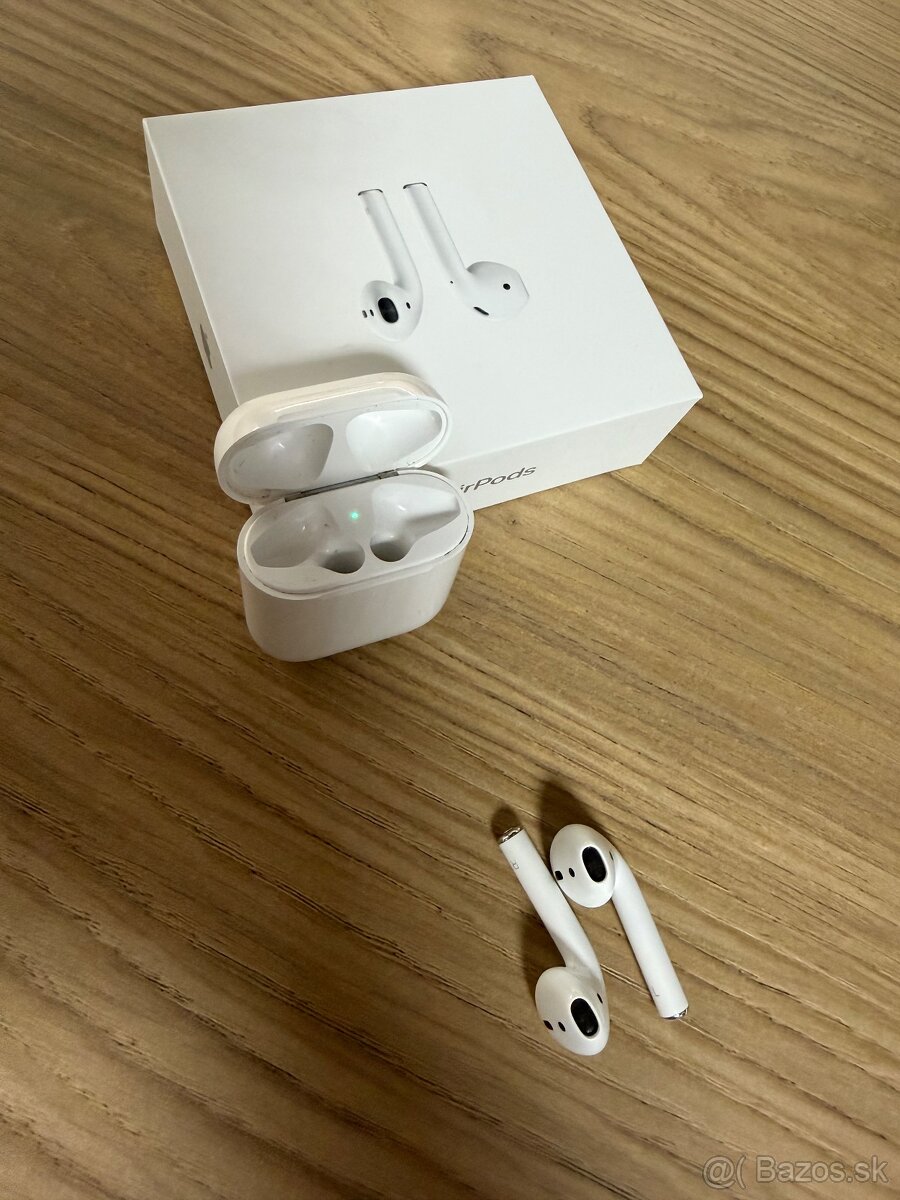 Apple Airpods v TOP stave - 4