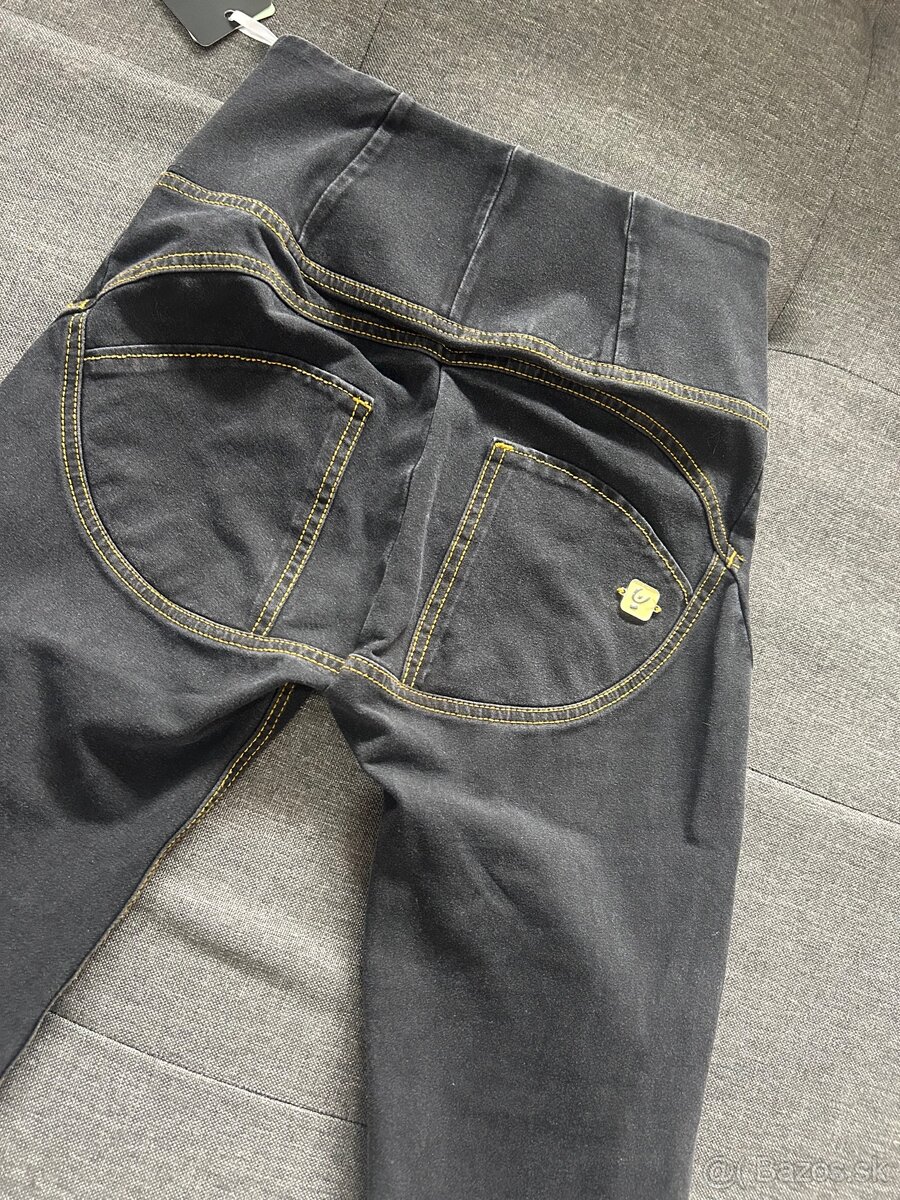 Freddy original Xs - 4