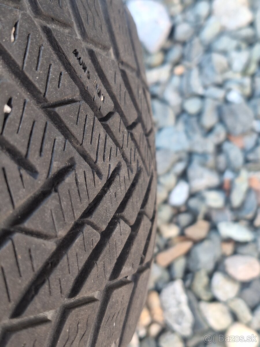 195/65 r15 PIRELLI celoročné/ zimné 2ks - 4