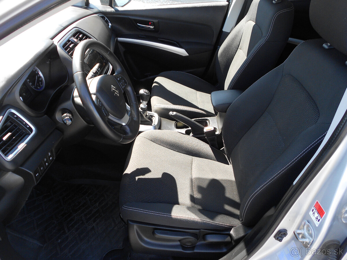 Suzuki Sx4 Scross 1,4T Elegance 2019 v záruke - 4
