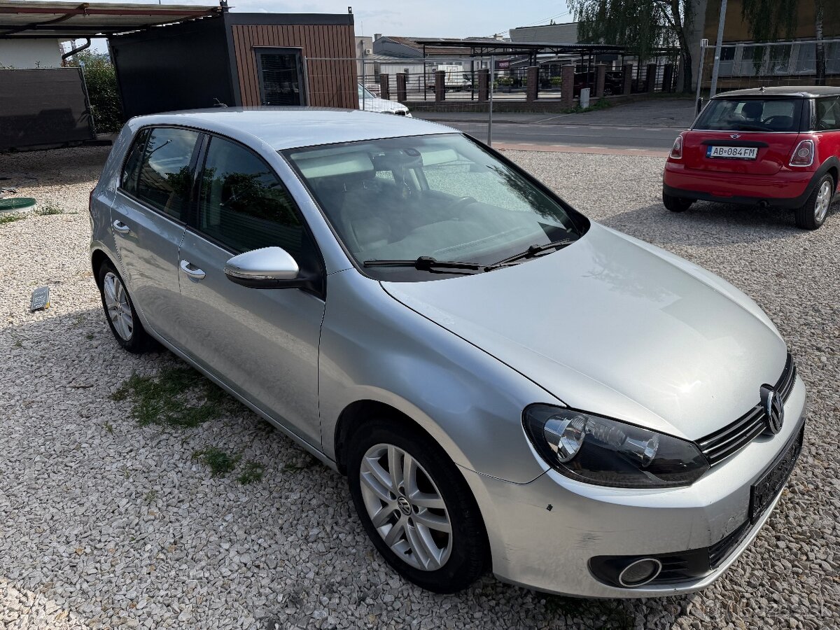 Volkswagen Golf 2.0TDI DSG - 4
