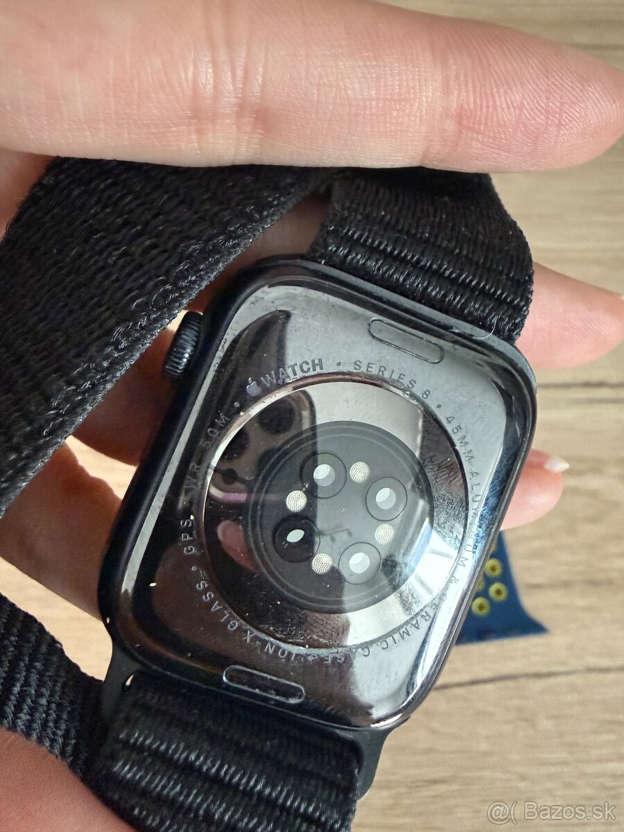 Apple Watch 8 45mm - 4