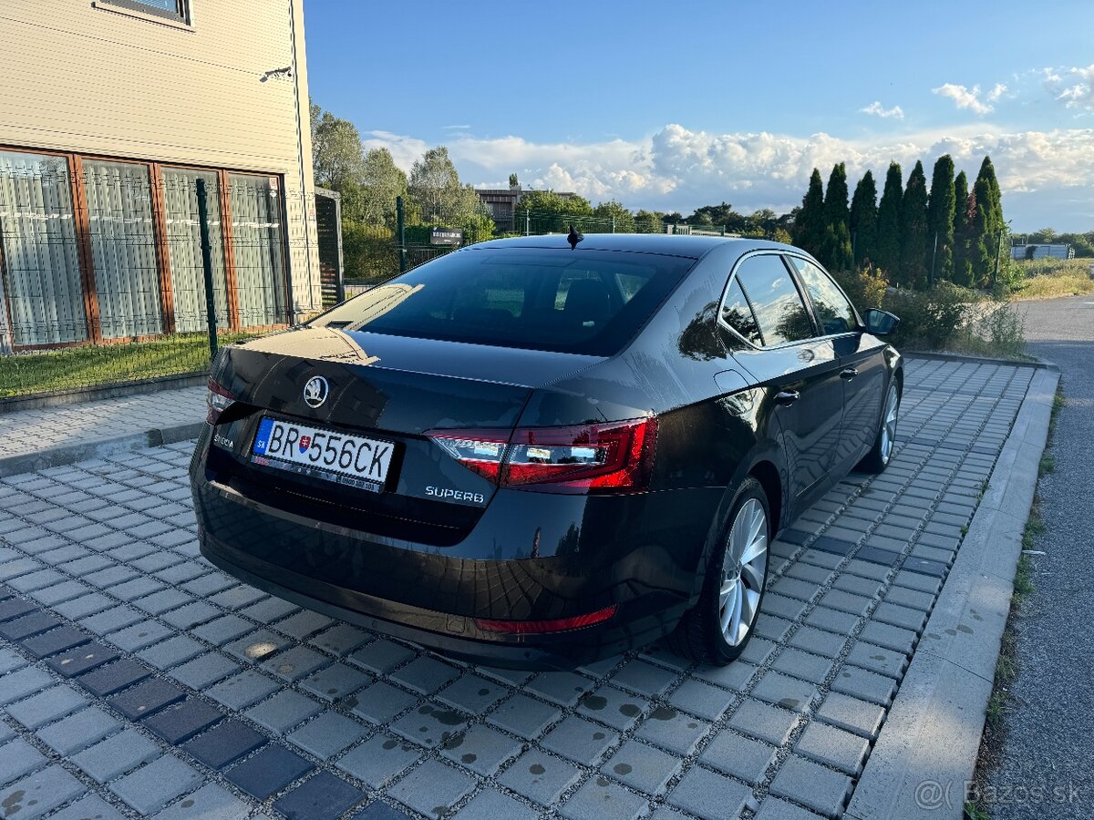 Škoda Superb 2.0 TDI Style DSG - 4
