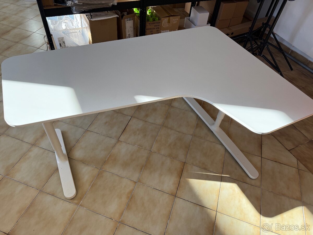 IKEA kancelársky stôl BEKANT - 4