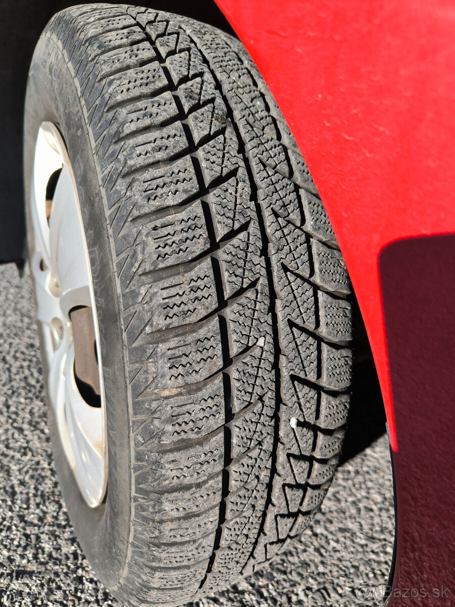 Hyundai I30 1,6 diesel CRDi 66kw - 4