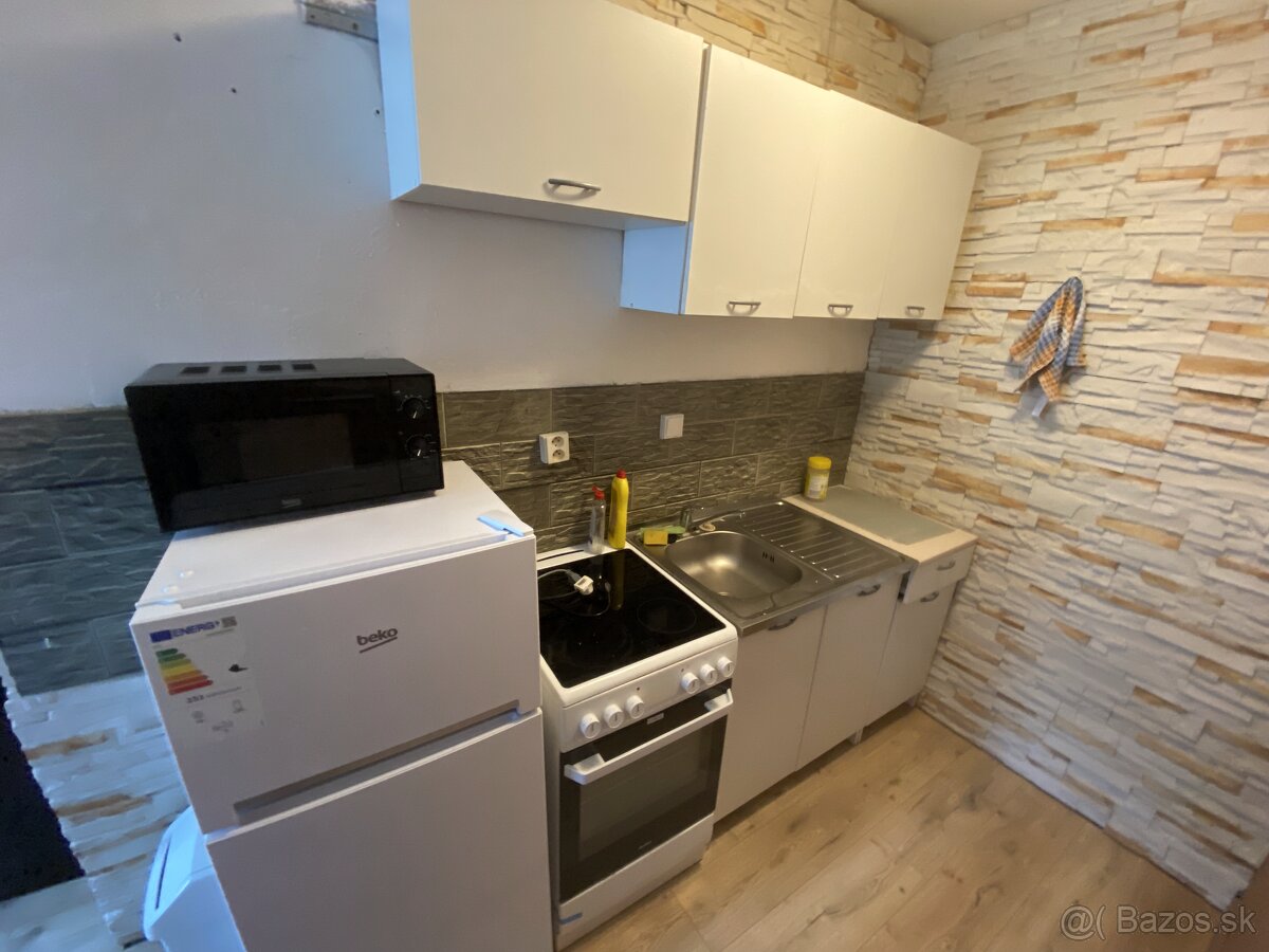 Priestranný 1,5 izbový byt na máji - 4