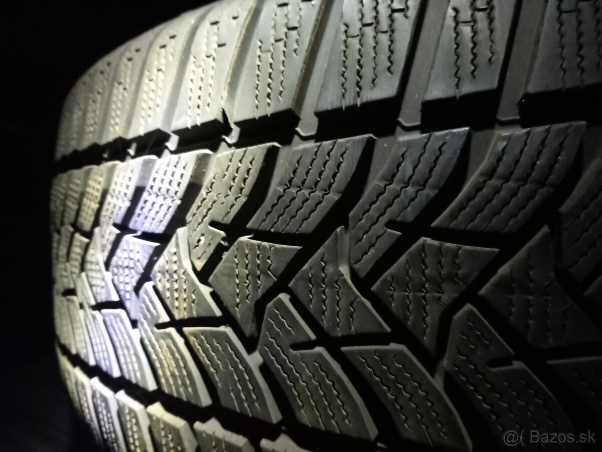 ZIMNE PNEUMATIKY- 205/65/16 C- AKO NOVE NA DODAVKU. - 4