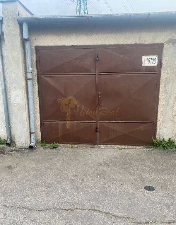 garáž Astronomická, Ružinov s pozemkom - 4