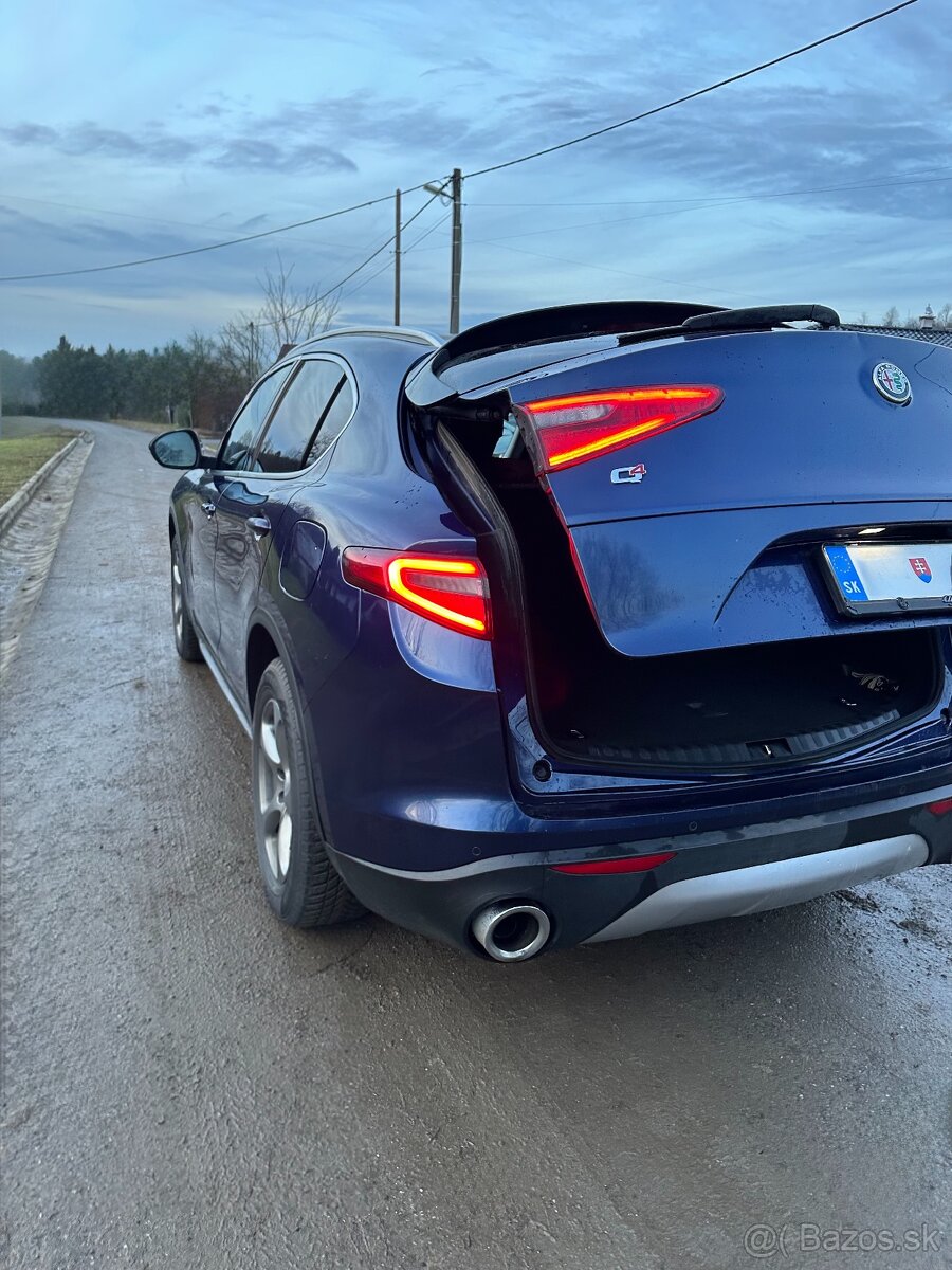 Alfa Romeo Stelvio 2.2 210k Super Q4 A/T - 4