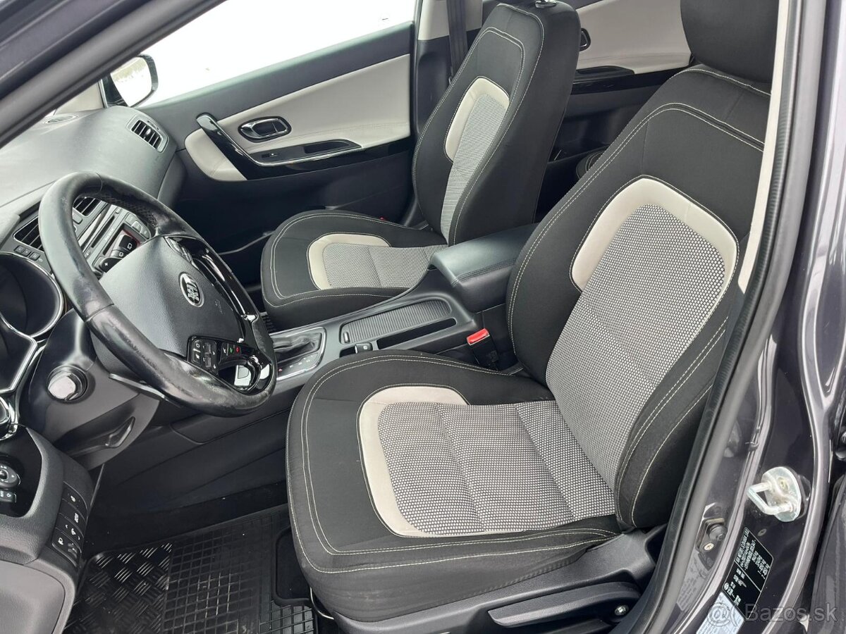 KIA Ceed SW Platinum 1,6 CDRi AT6 (94kW/128k) - 4