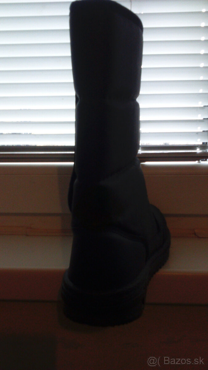 Predám nové dámske a pánske sivé a čierne snehule - 4