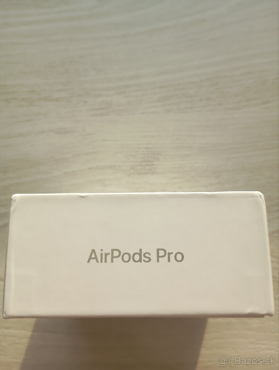 Apple Airpods 2. Generácia Pro - 4