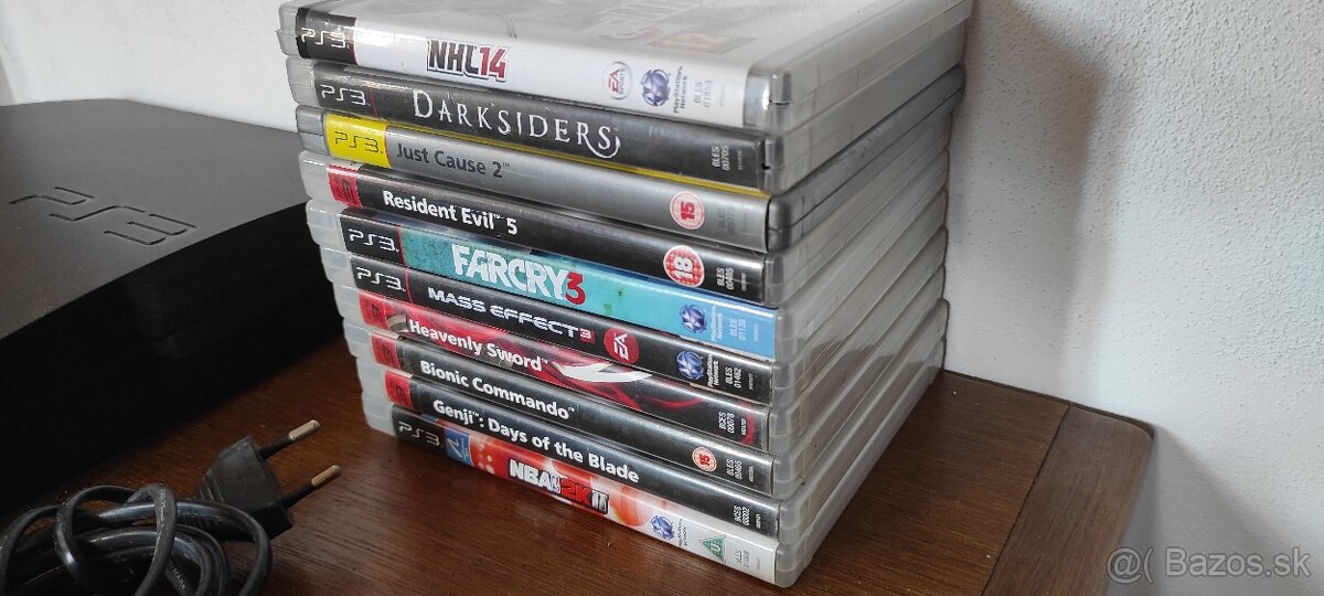 Playstation 3 slim+hry - 4