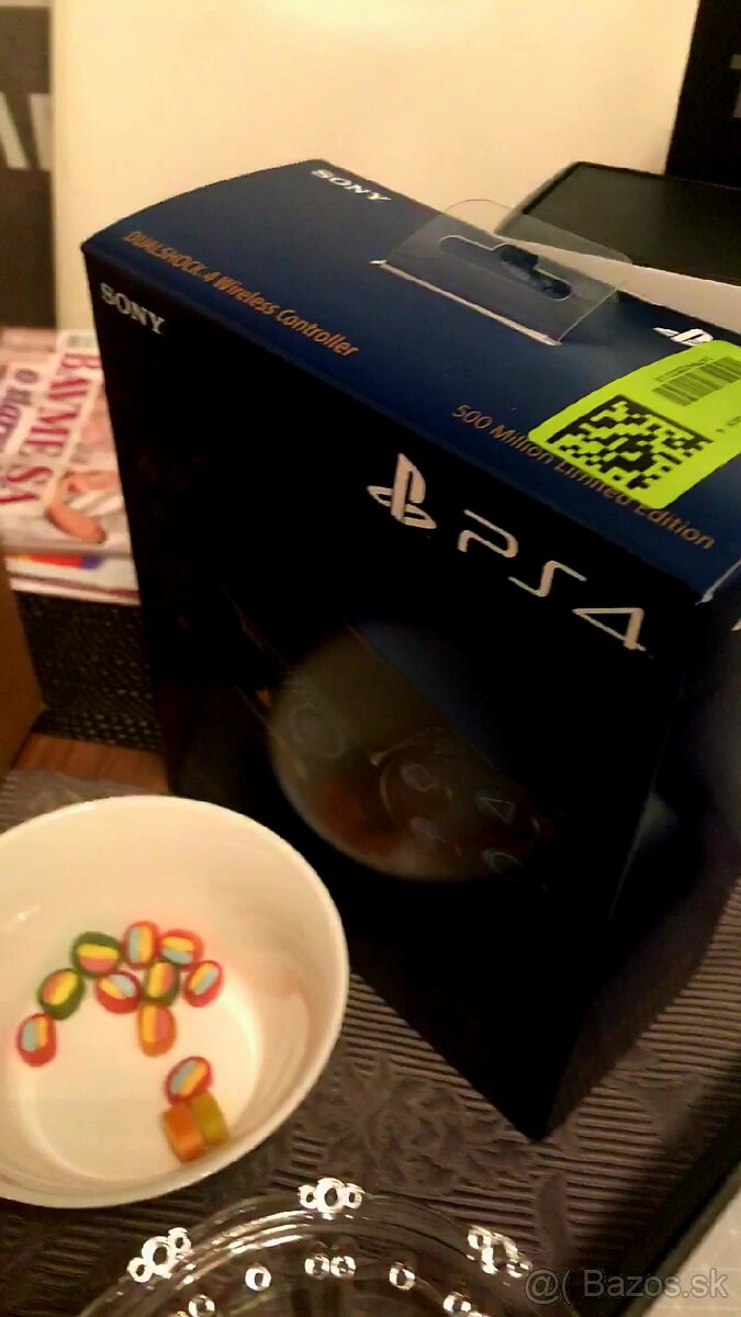 Playstation 4 Pro 500 Millions Limited Edition - 4