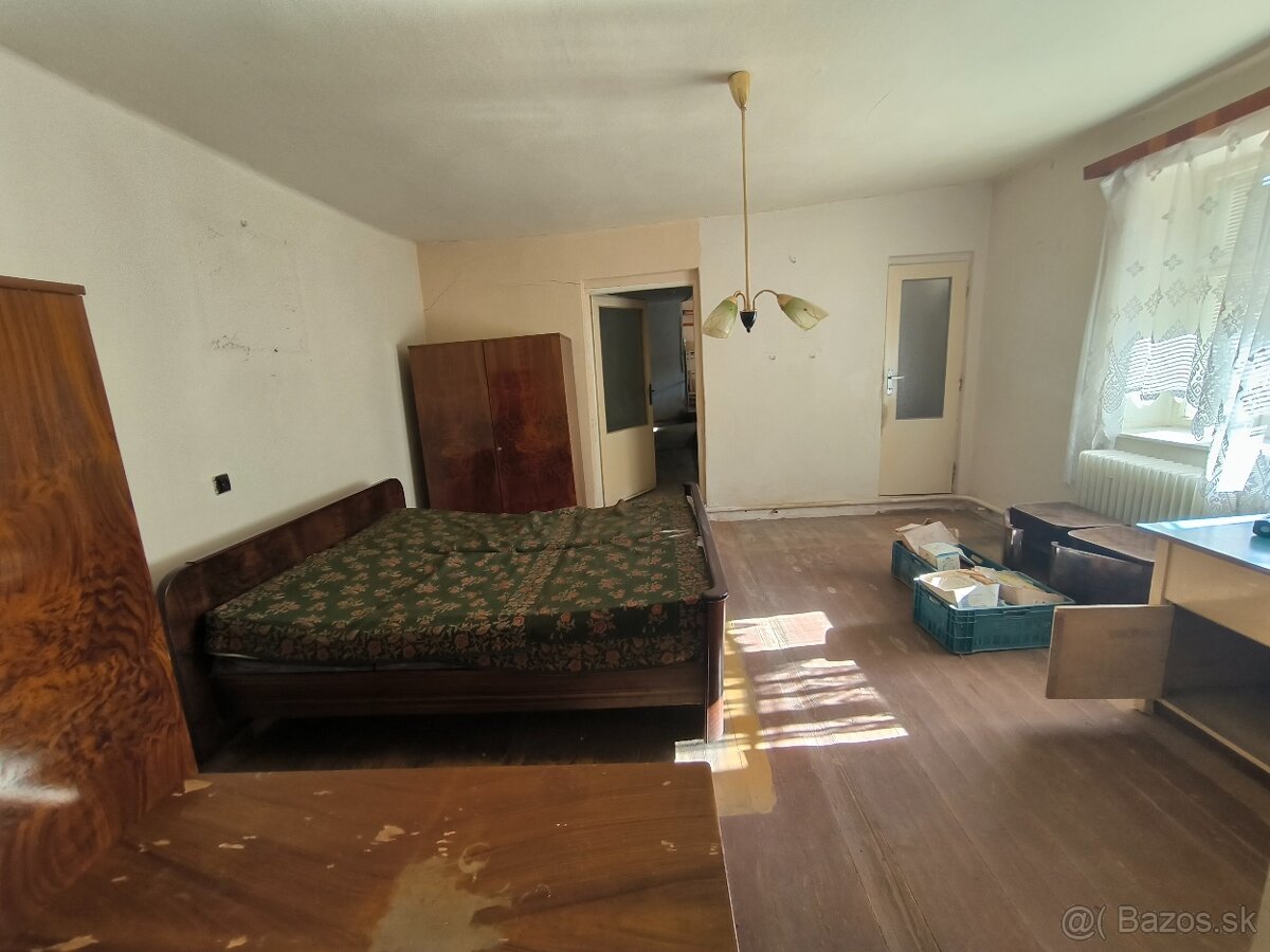 🏡 Dom s veľkým pozemkom a potenciálom na krásne bývanie - 4