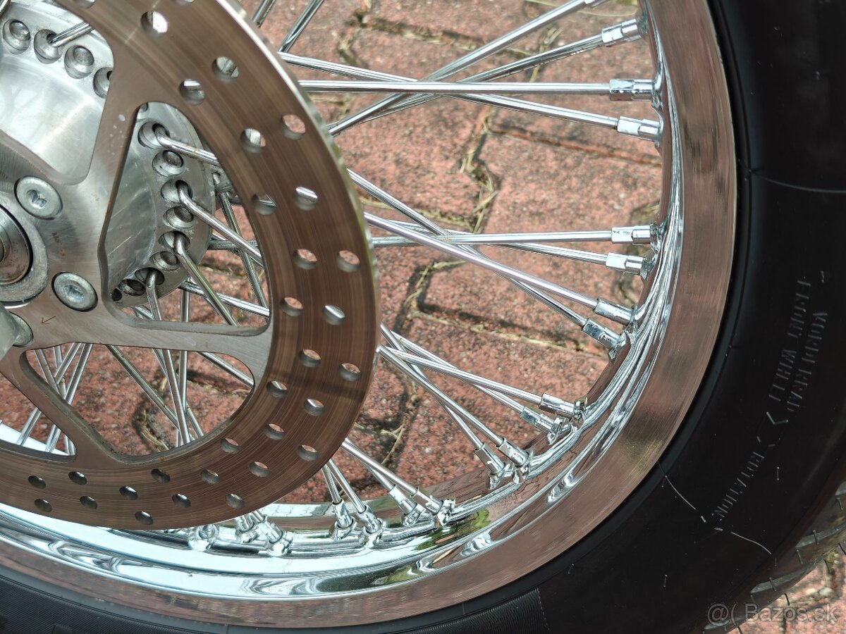 Suzuki VS 1400 Intruder - 4