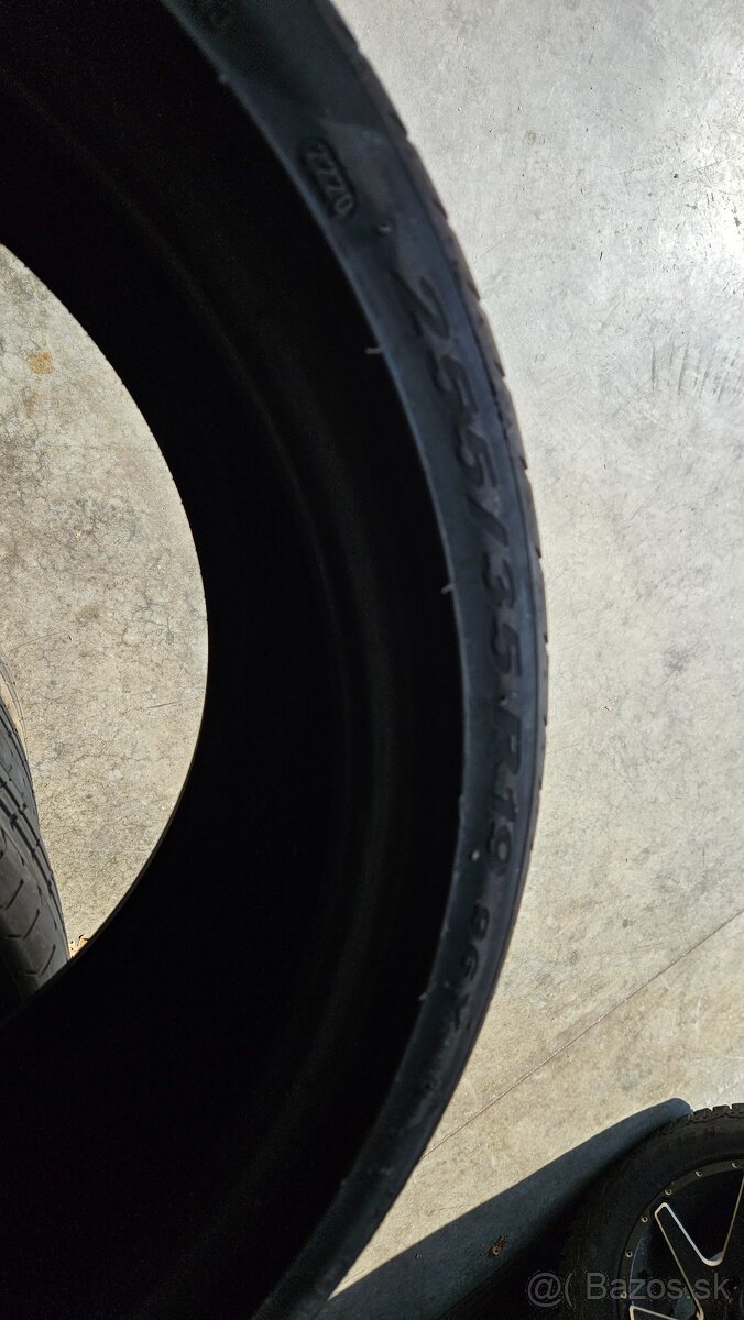 255/35 r19 Pirelli - 4