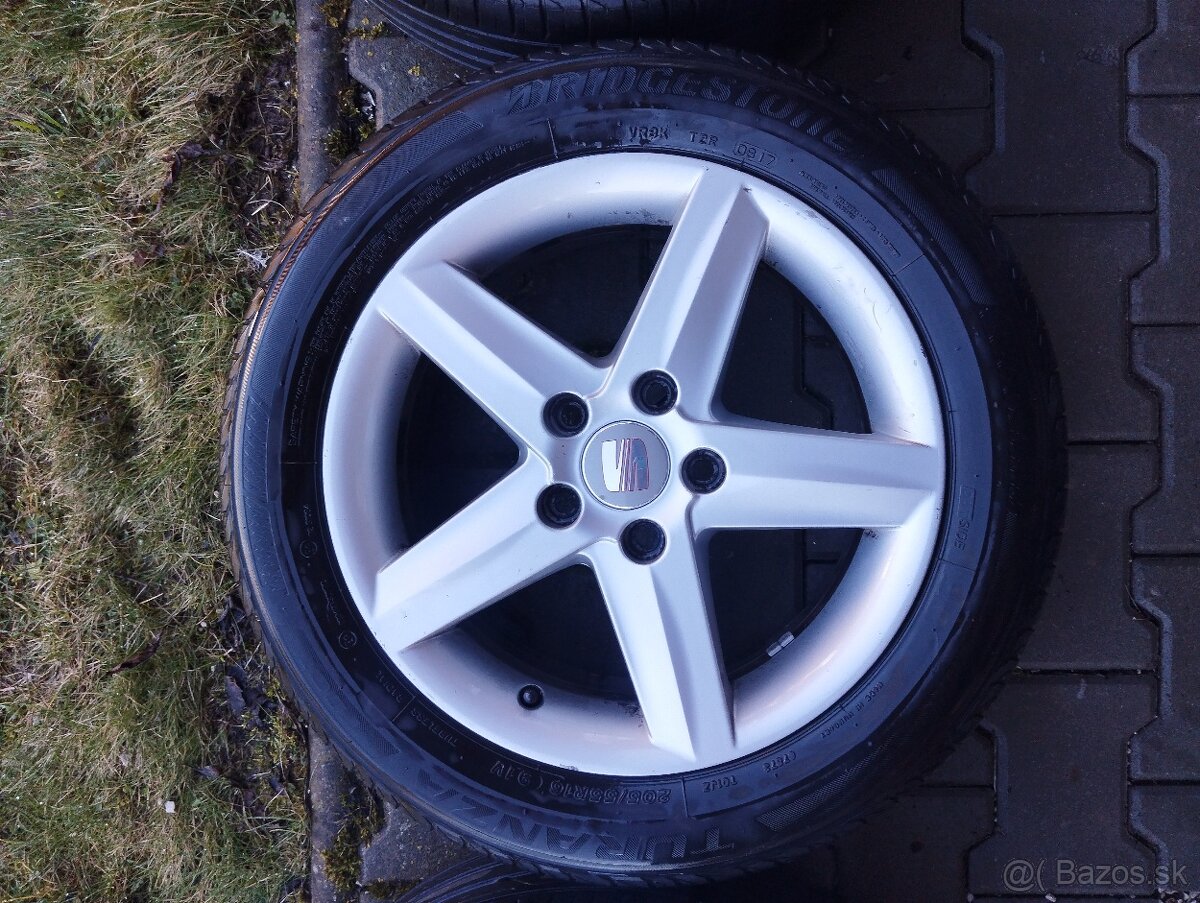 5x112 R16 Original Seat - 4