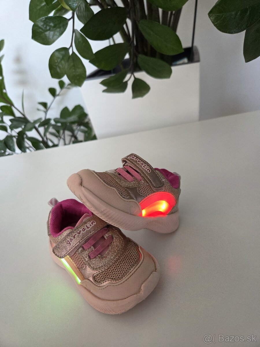 Svietiace tenisky Garvalín veľ.22 - 4