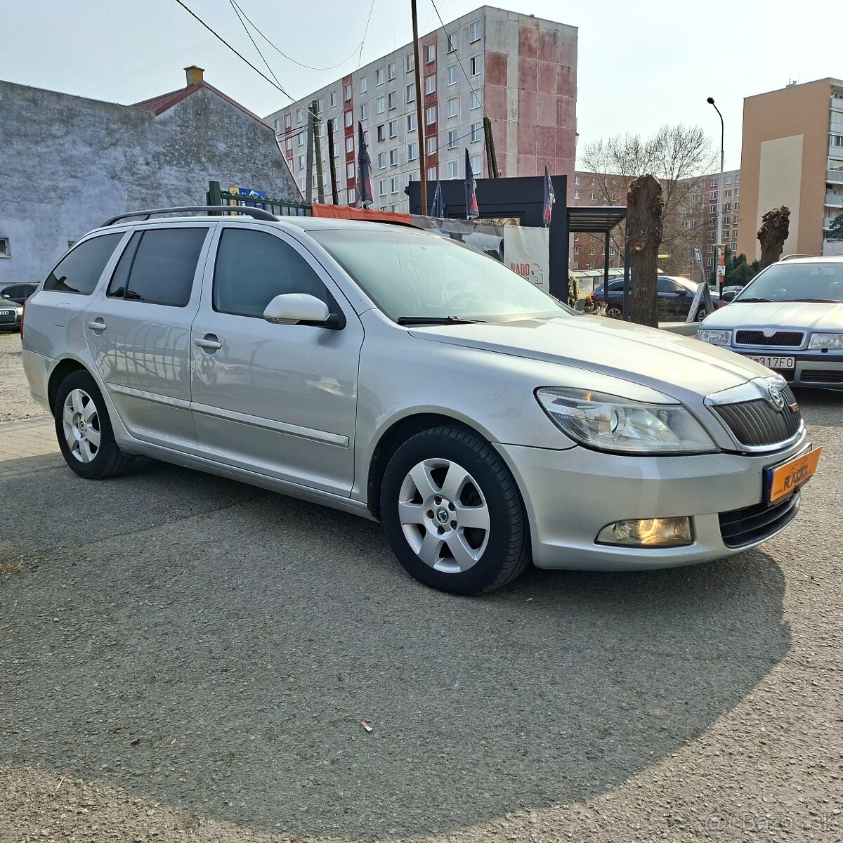 Škoda Octavia Combi 2.0 TDI Elegance facelift " RS " - 4