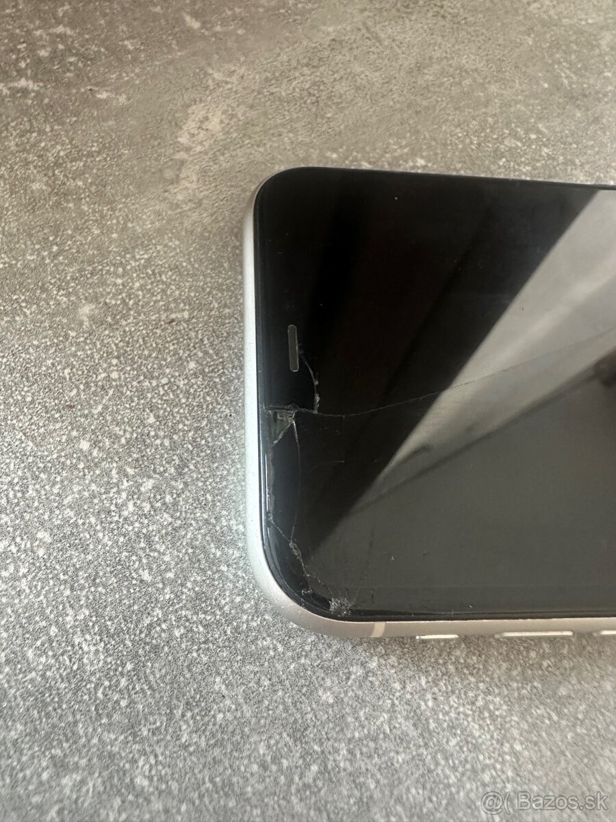 Apple iPhone 11 64GB - 4