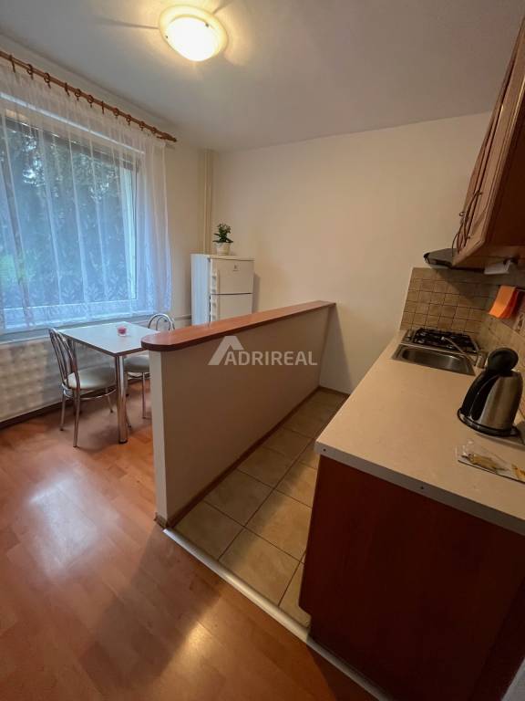 PREDAJ: 1i + balkón; 30,56 m2; Malinovského-Zvolen; 87.000 € - 4