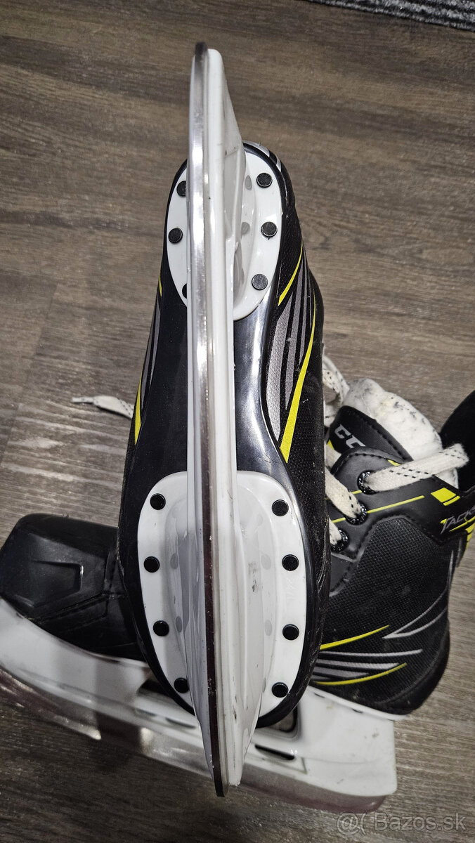 korčule CCM TACKS 1092 v.39 - 4