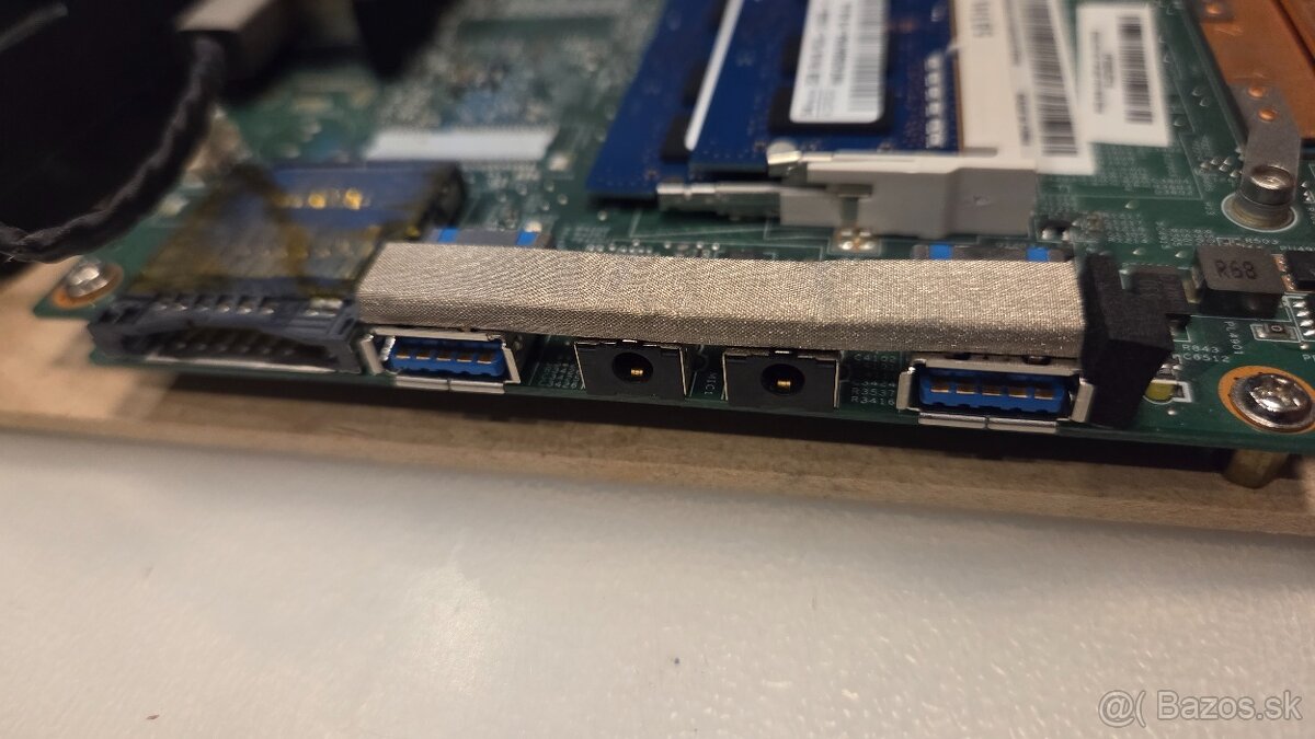 predam DIY PC na stenu do garaze a pod - 4