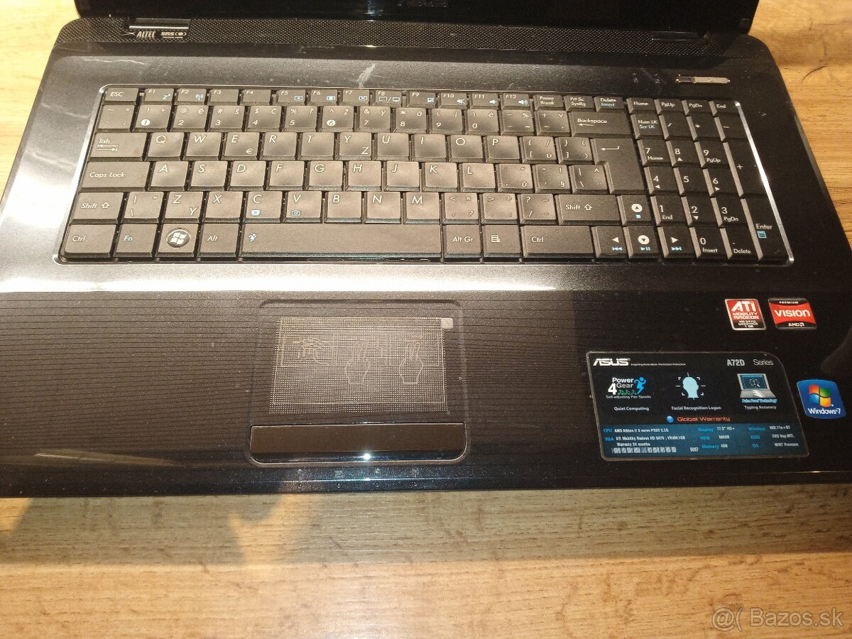 Predám notebook Asus A72 D - 4